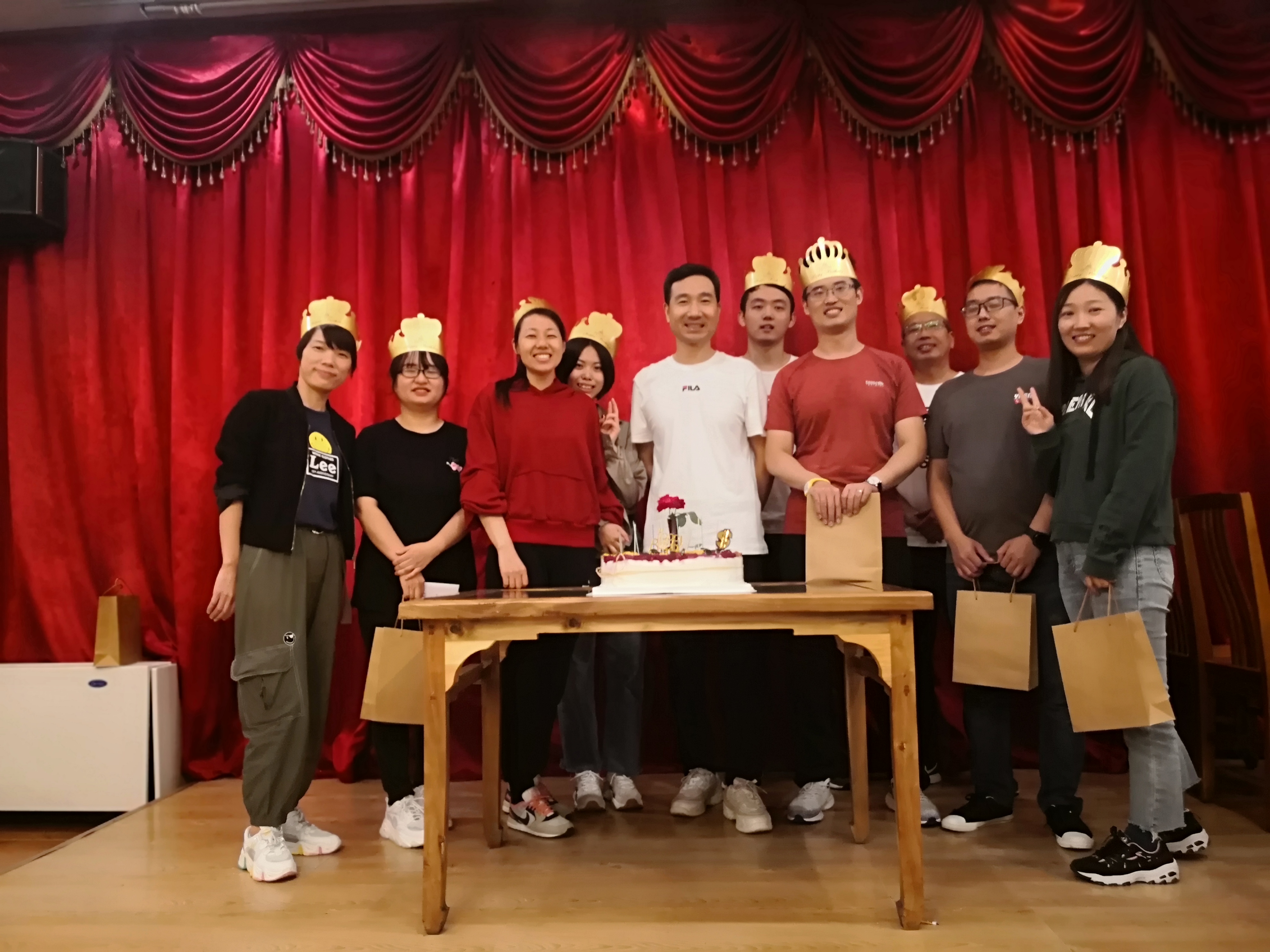员工生日会